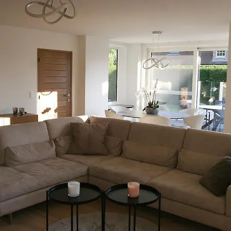 Ashley's Villa *